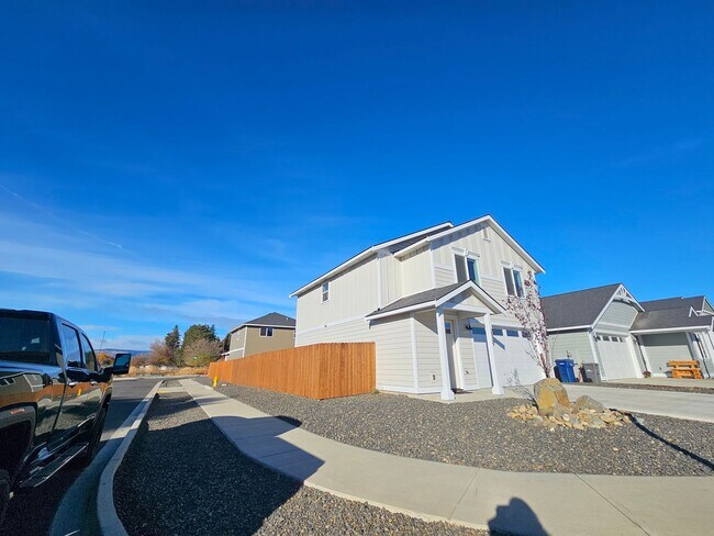 Foto del edificio - Peaceful Living Just Minutes from Town