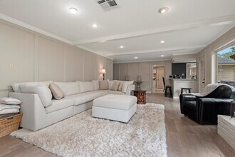 Building Photo - 16130 Hexham Dr