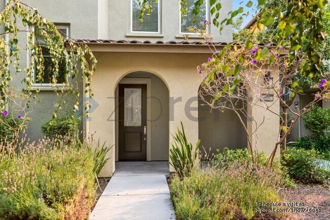 Building Photo - 937 Glen Valley Terrace