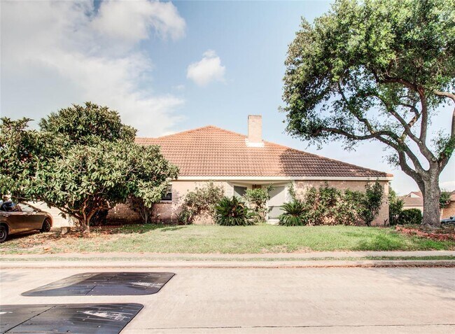 Foto del edificio - 14226 Woodnook Dr