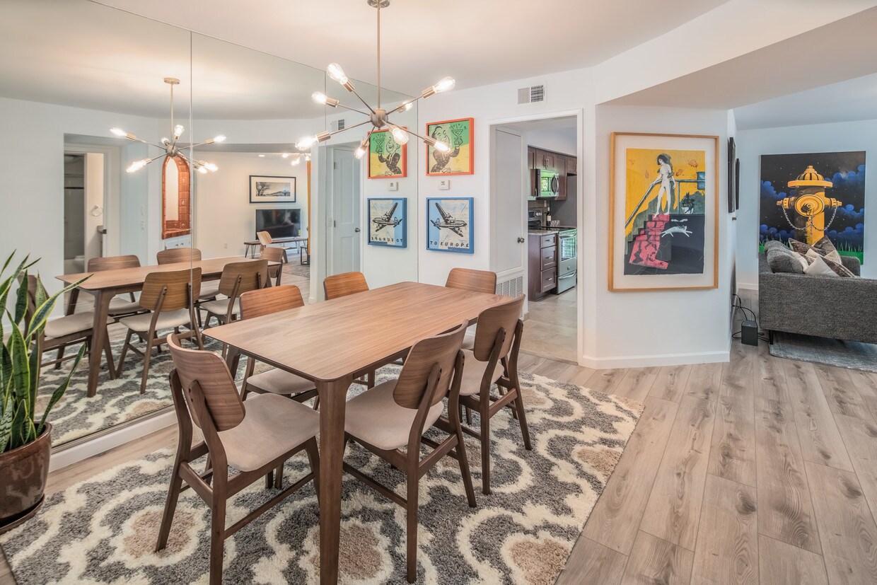 Dining Room - 5221 N 24th St
