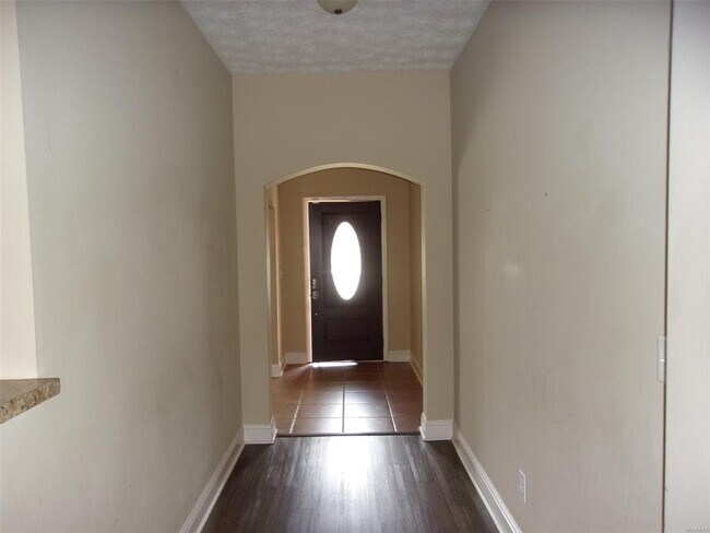 Foto del edificio - 718 Briarcliff Pl