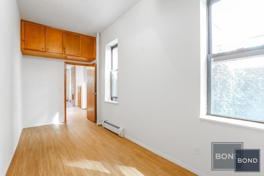 Primary Photo - 365 3rd Ave