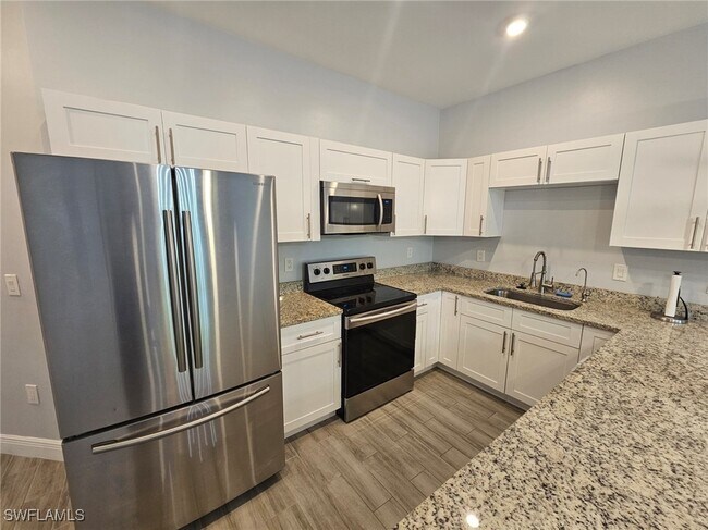 Foto del edificio - 4751 22nd St SW