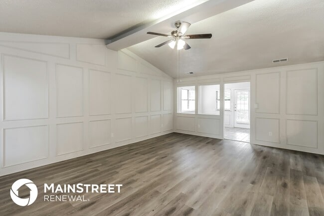 Foto del edificio - 1421 Pine Hill Dr
