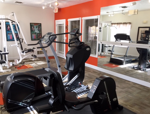 Fitness Center- Brookstone Apartments, Battle Creek, Mi - Brookstone Apartments