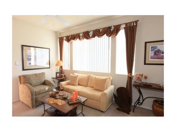 Foto del edificio - 150 Blueberry Ln