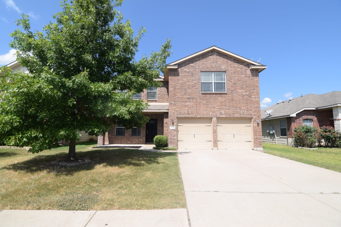 Primary Photo - 820 Sugar Brook Dr