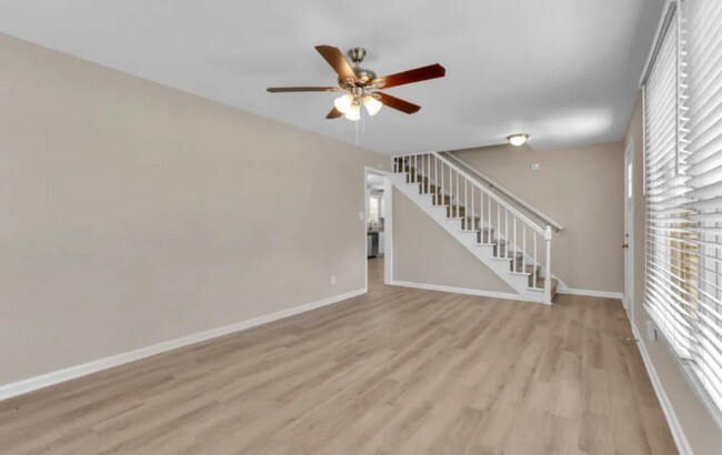 Foto del edificio - 2188 Kilarney Rd