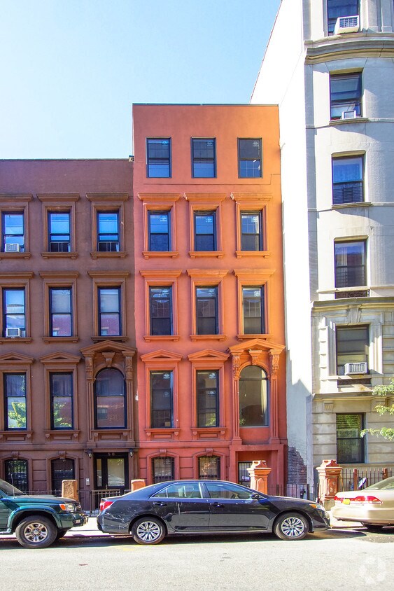 Building Photo - 60 W 124th St