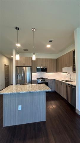 Foto del edificio - 11233 American Elm Wy