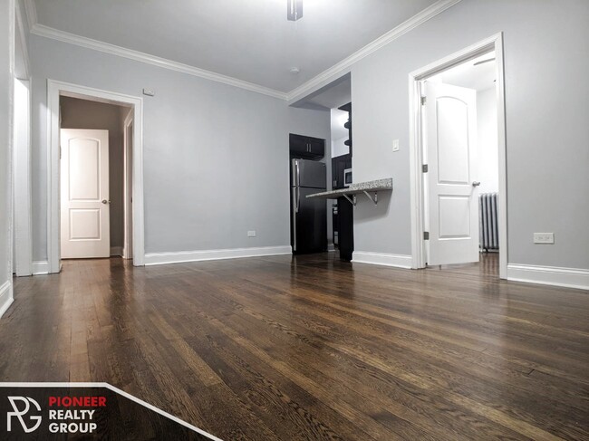 Foto del edificio - 6116 N Winthrop Ave