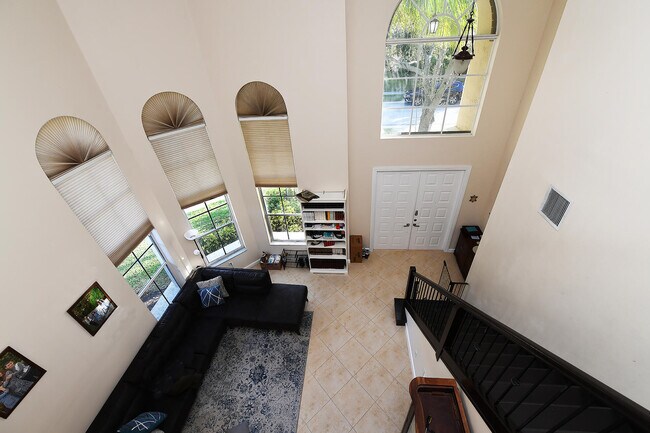 Building Photo - 9851 Palma Vista Way