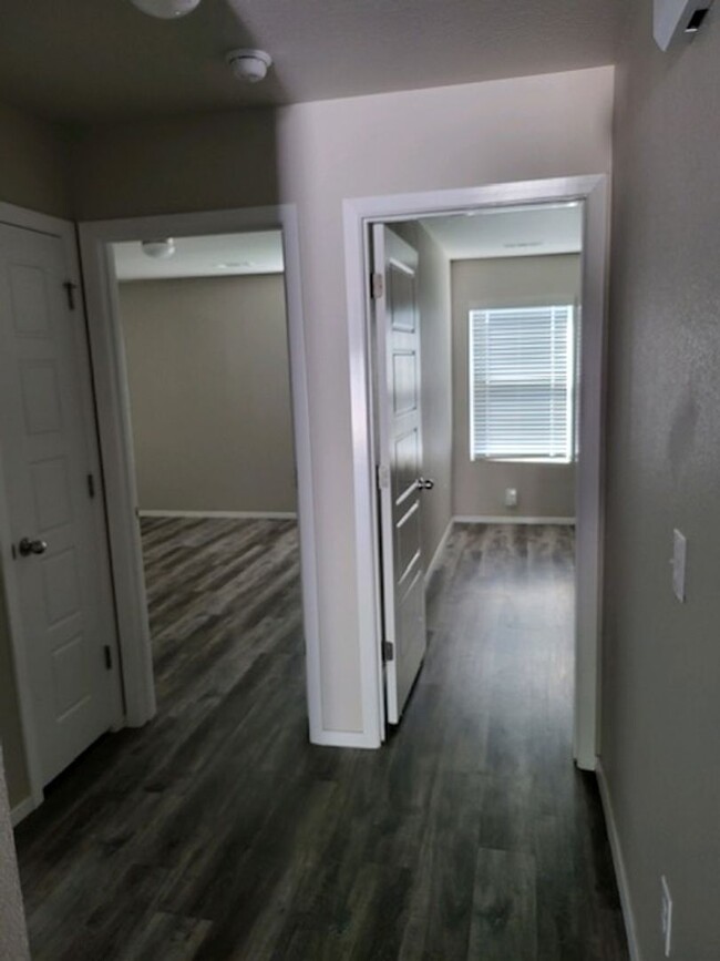 Building Photo - 207/209 Cherry Street Duplex