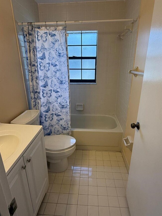 Foto del edificio - 3531 NW 94th Ave