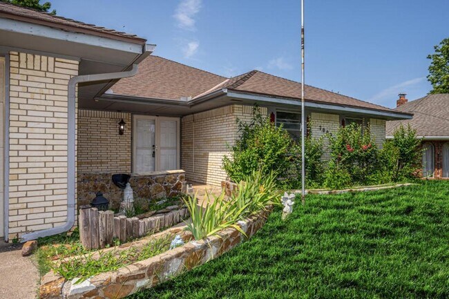 Photo - 7009 Landing Rd House