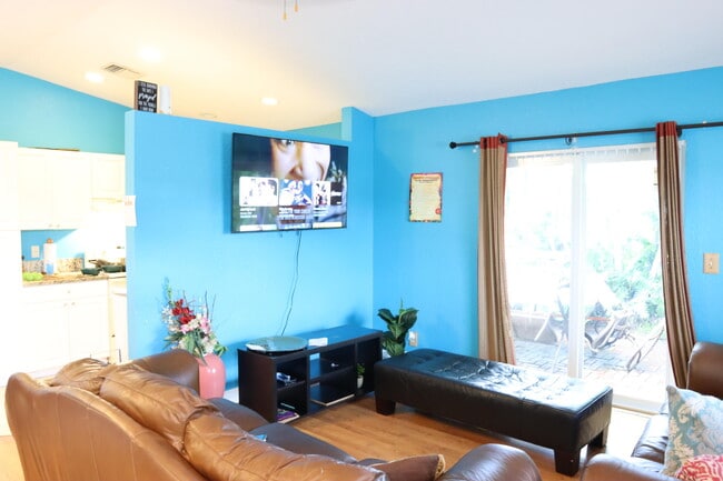 Foto del edificio - 2122 E Ridge Circle East