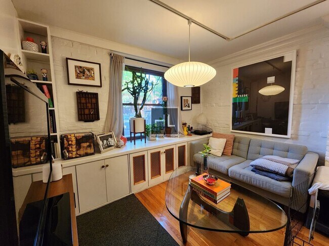 Building Photo - 531A 6 AVENUE