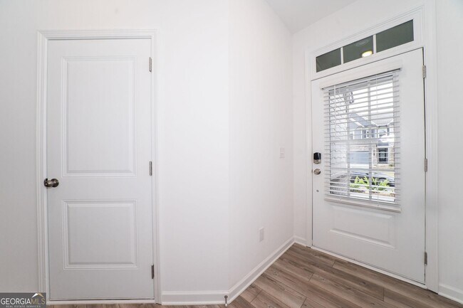 Building Photo - 1926 Frisco Way