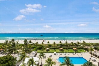 Building Photo - 2625 Collins Ave