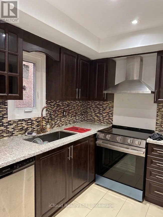 Building Photo - 5641 Cortina Crescent