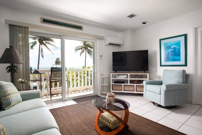 Building Photo - 1 Bedroom 1 Bathroom Furnished Second Floor Direct Ocean View Condo Lease dates: 5/1/2026 - 12/31...