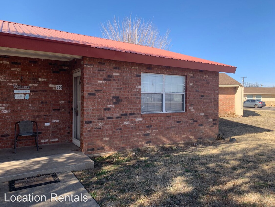 Primary Photo - 1 br, 1 bath House - 220 Polk Avenue