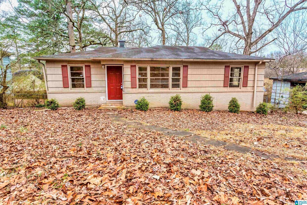 1328 5th Pl NW, Center Point, AL 35215 House Rental in Center Point