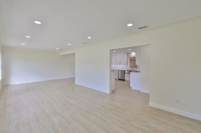 Foto del edificio - 5941 4th Ave N