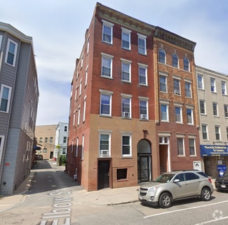 Building Photo - 23 Chelsea St