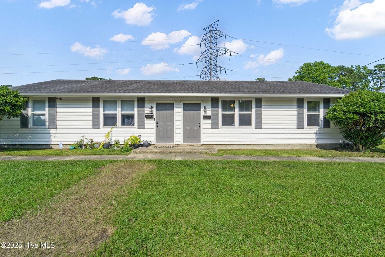 Foto principal - 1216 Davis St
