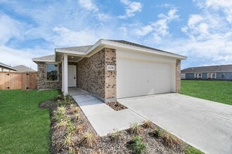 Building Photo - 1615 Windrose Bnd