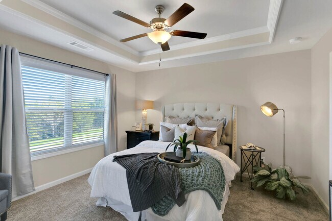 Suite de dormitorio - Covey Homes Bluffs - Homes for Rent
