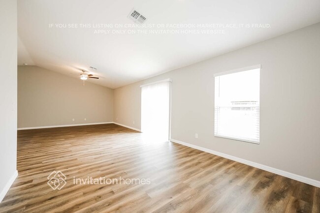 Foto del edificio - 402 Kostner St