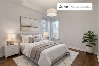 Building Photo - Room in Shared 3 bed/2 bath home
