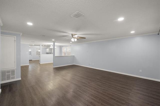 Building Photo - 635 Almandora Dr