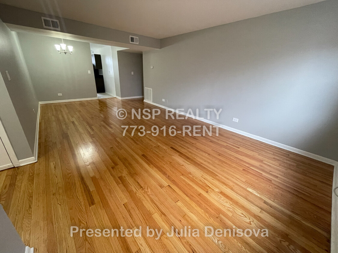 Foto principal - 4924 Mulford St