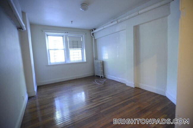 Building Photo - 116 Washington St