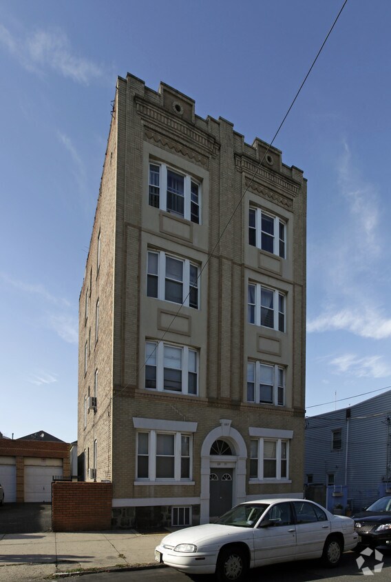 Foto del edificio - 69-71 Wallis Ave