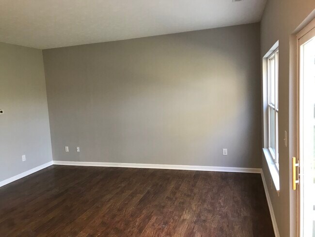 sala de estar - 10440 Platinum Dr