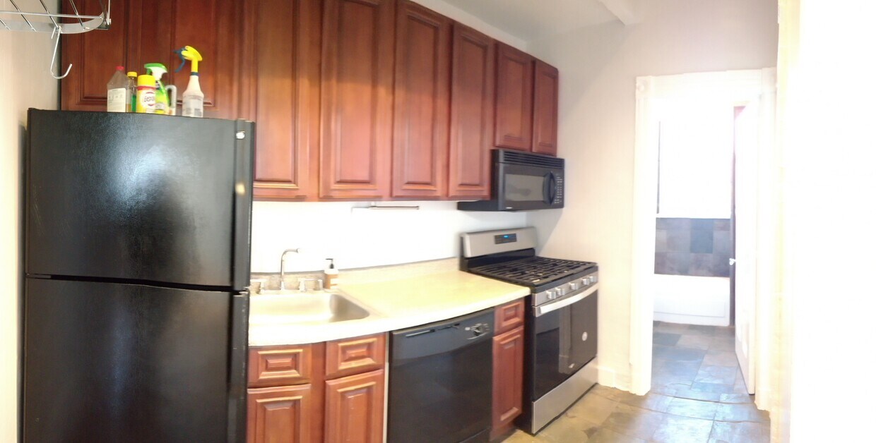 Foto principal - 1349 S Van Ness Ave