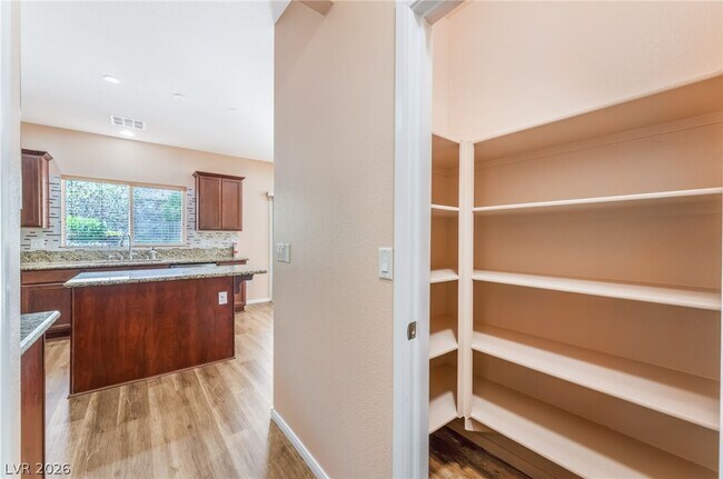 Foto del edificio - 3516 Pelican Brief Ln