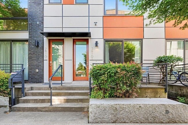 Photo - 3810 California Ave SW Townhome