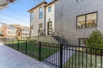 Building Photo - 38 Hilliard Ave