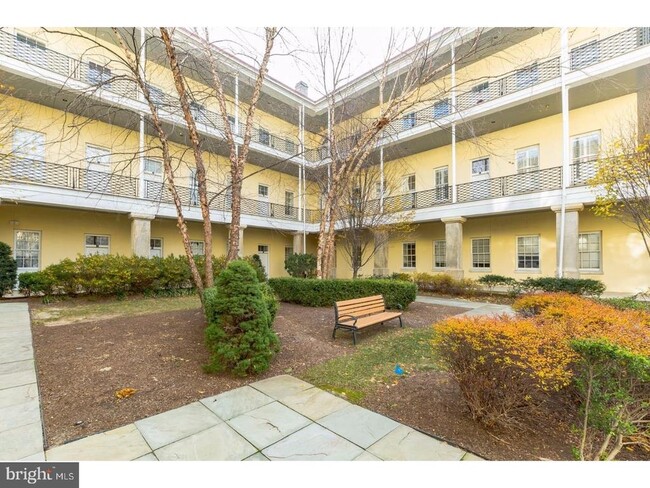 Building Photo - 1 Academy Cir