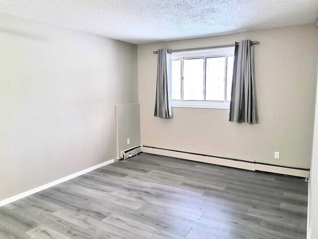Photo du bâtiment - Camino Manor Apartments