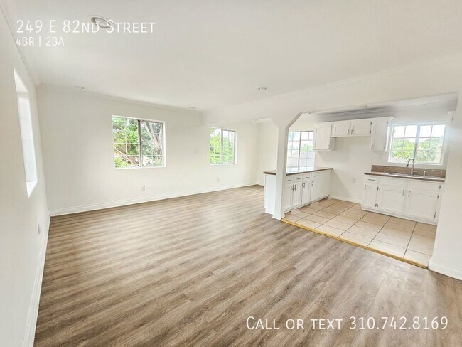 Building Photo - 249 E 82nd St