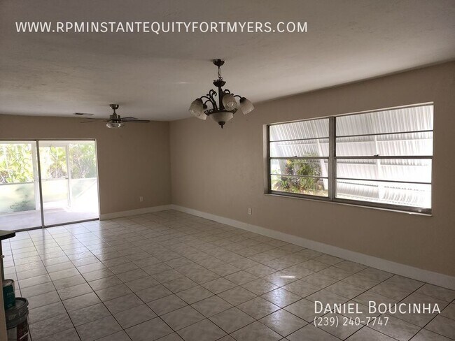 Foto del edificio - Upgraded 2-Bedroom Duplex in Cape Coral