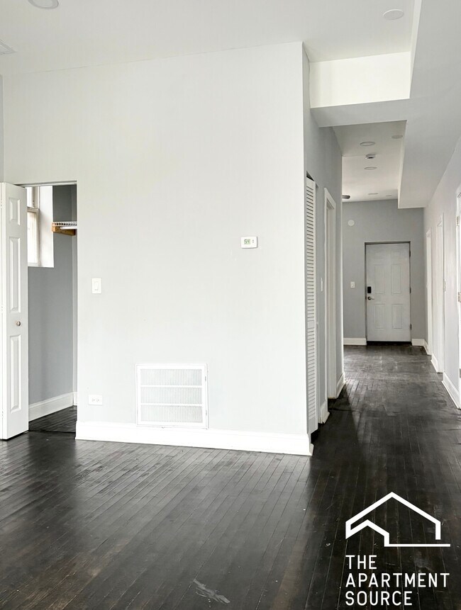 Foto del edificio - 3858 W Grenshaw St