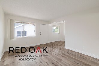 Building Photo - 6553 Pickering Ave
